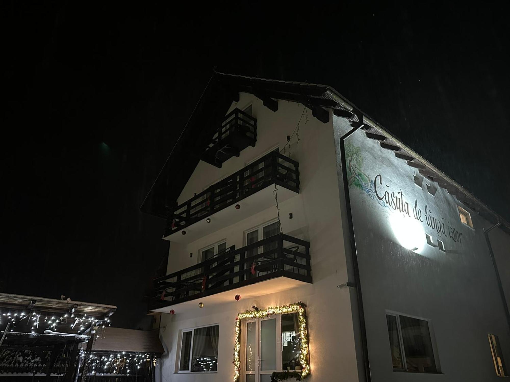 Casuta De Langa Izvor Hotel Moeciu De Sus Luaran gambar